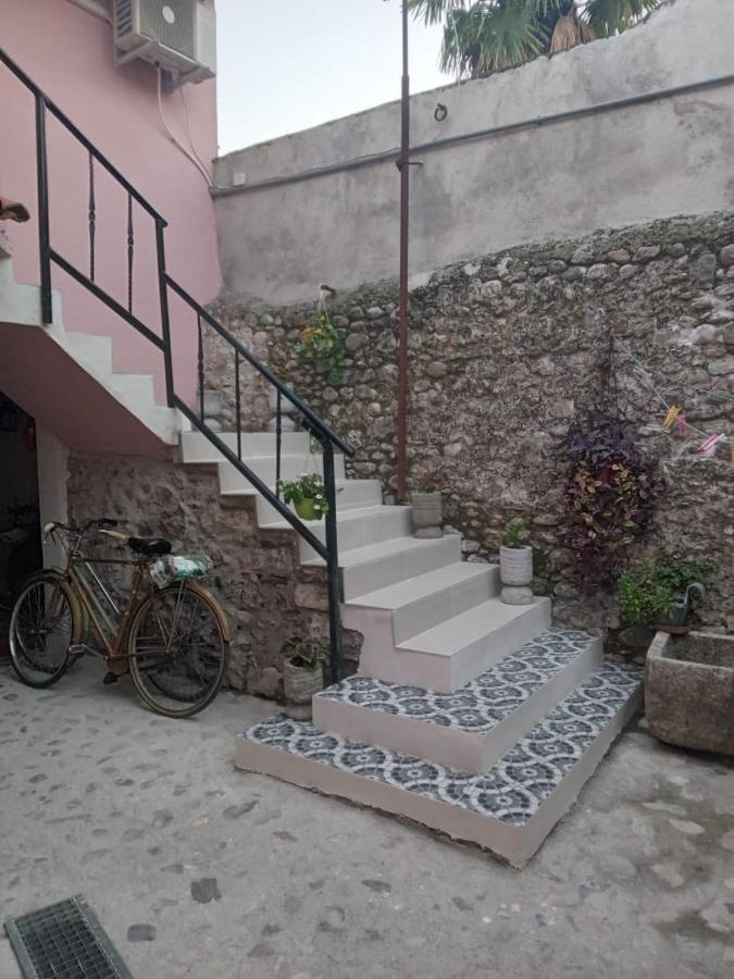 שקודר Rooms For Rent מראה חיצוני תמונה
